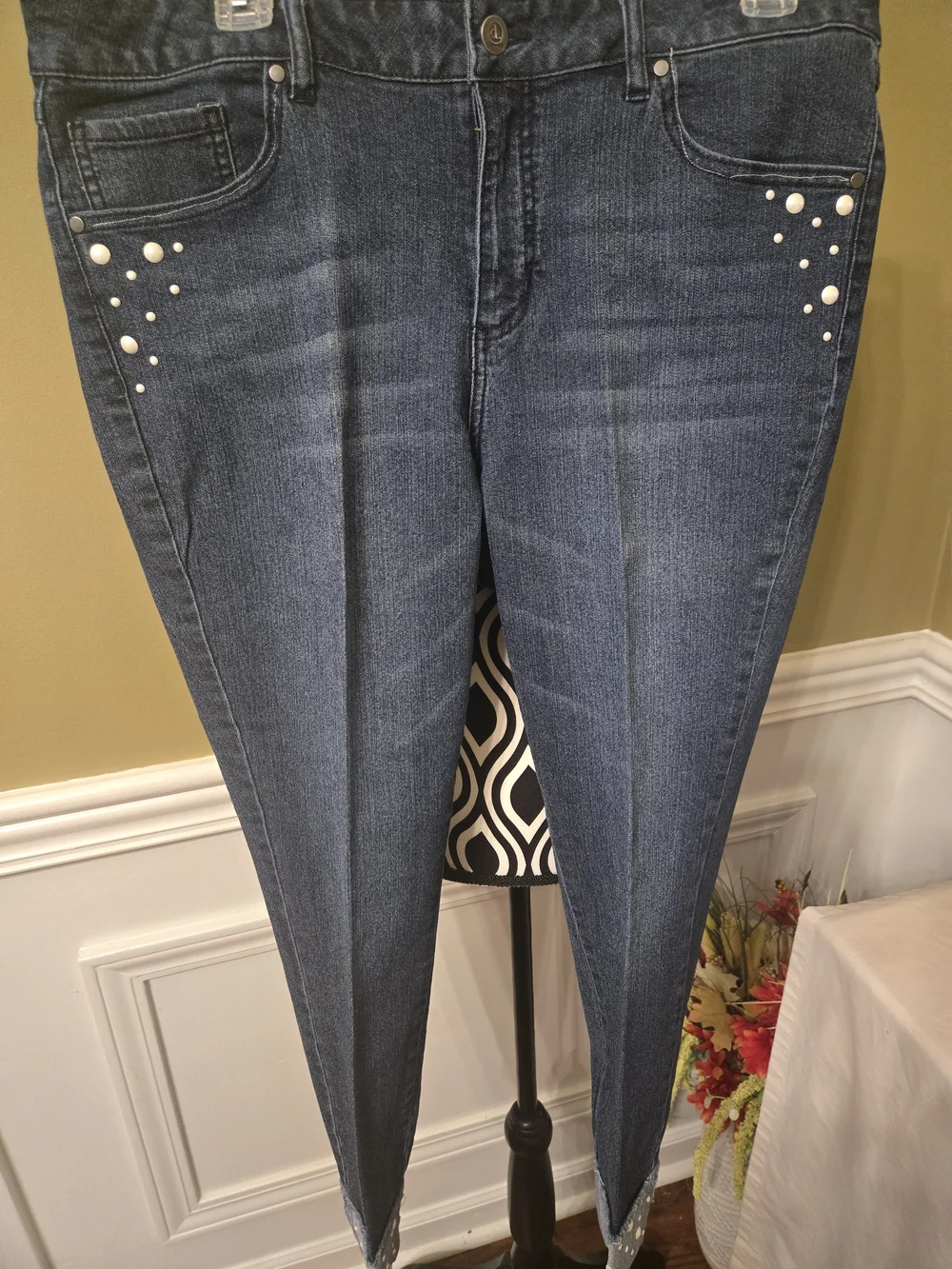 d. jeans Dark Blue Skinny Cropped Jeans with Pearl Accents
